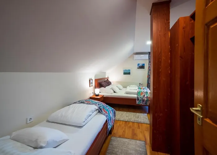 Baglyas Vendeghaz * Edelény